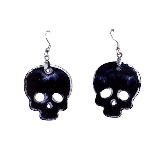 Black Skulls 💀 Resin Earrings - Picture 3 of 3